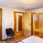 Arnspitz In *